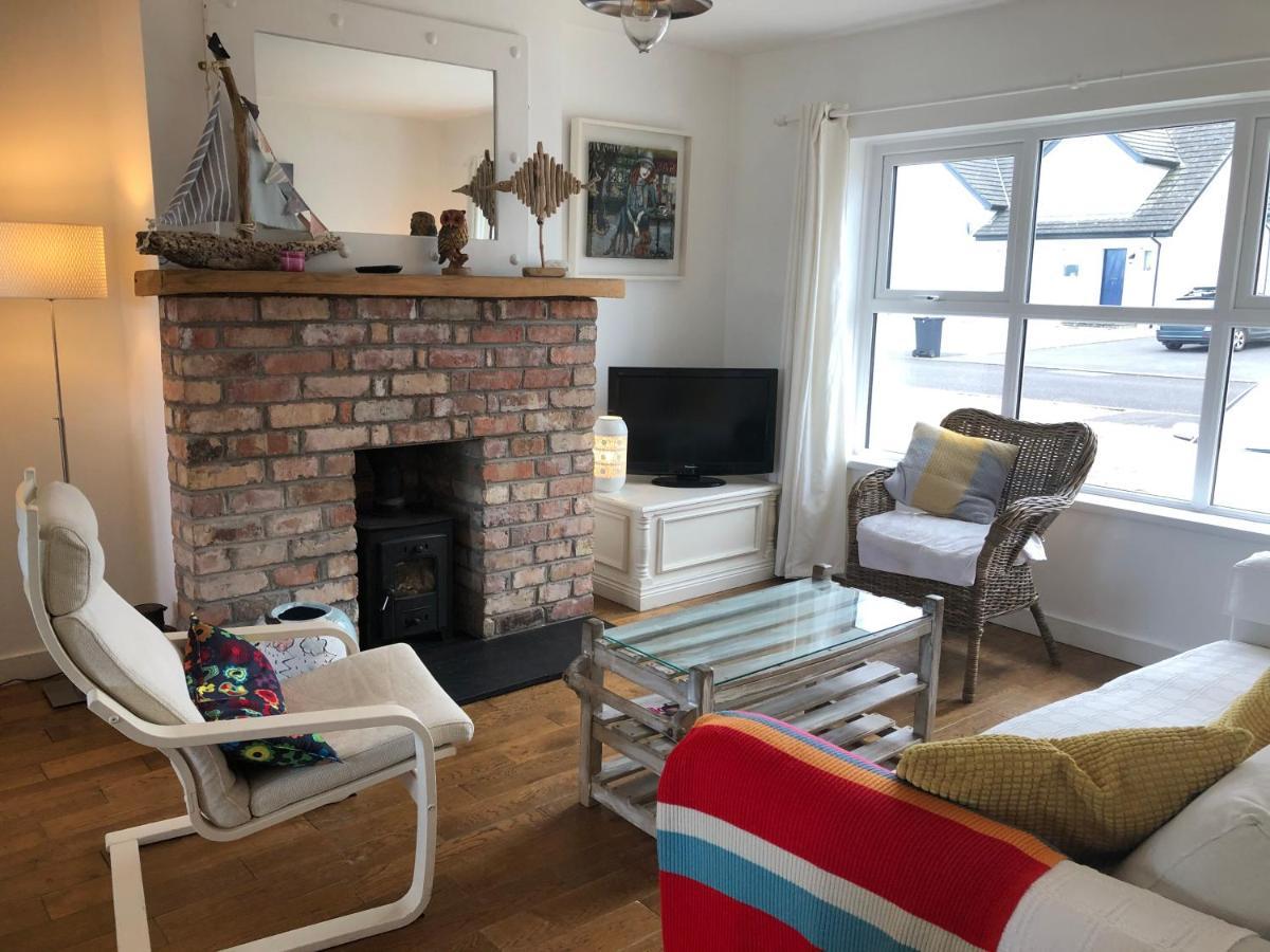 Nanny Willow'S Cottage Portballintrae Exteriör bild